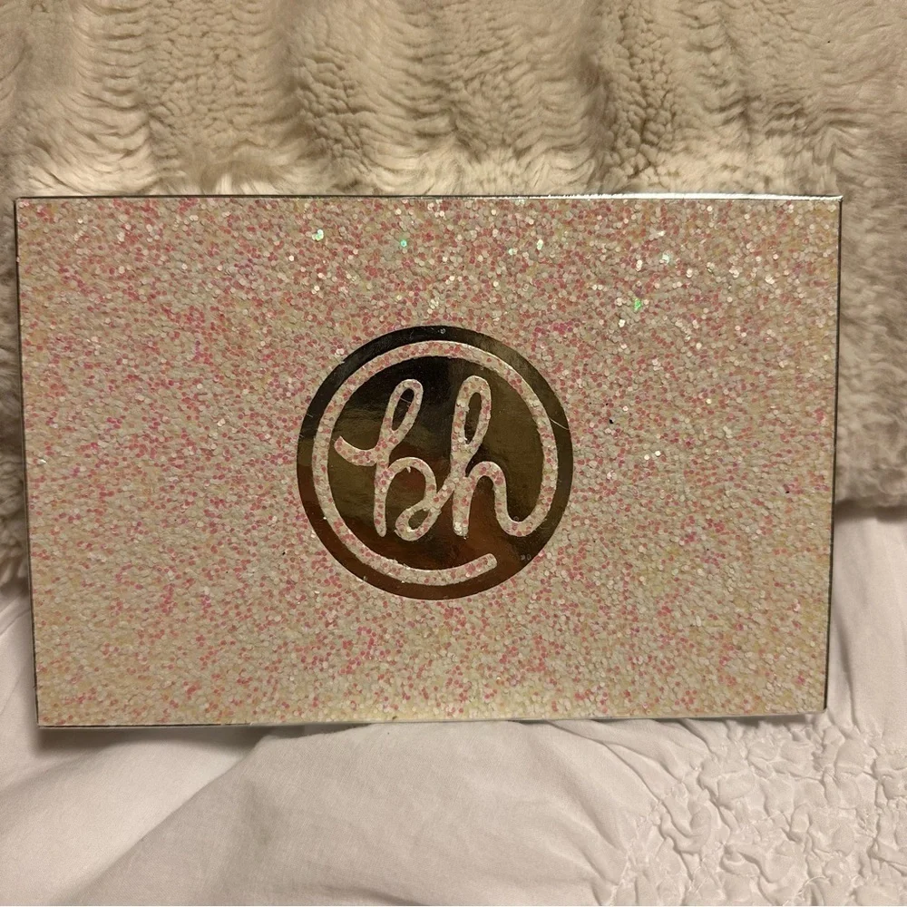 BH Cosmetics Fairy Lights 20 Color Shadow Palette Matte Shimmer Eyeshadow